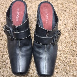 Aerosols black leather mules